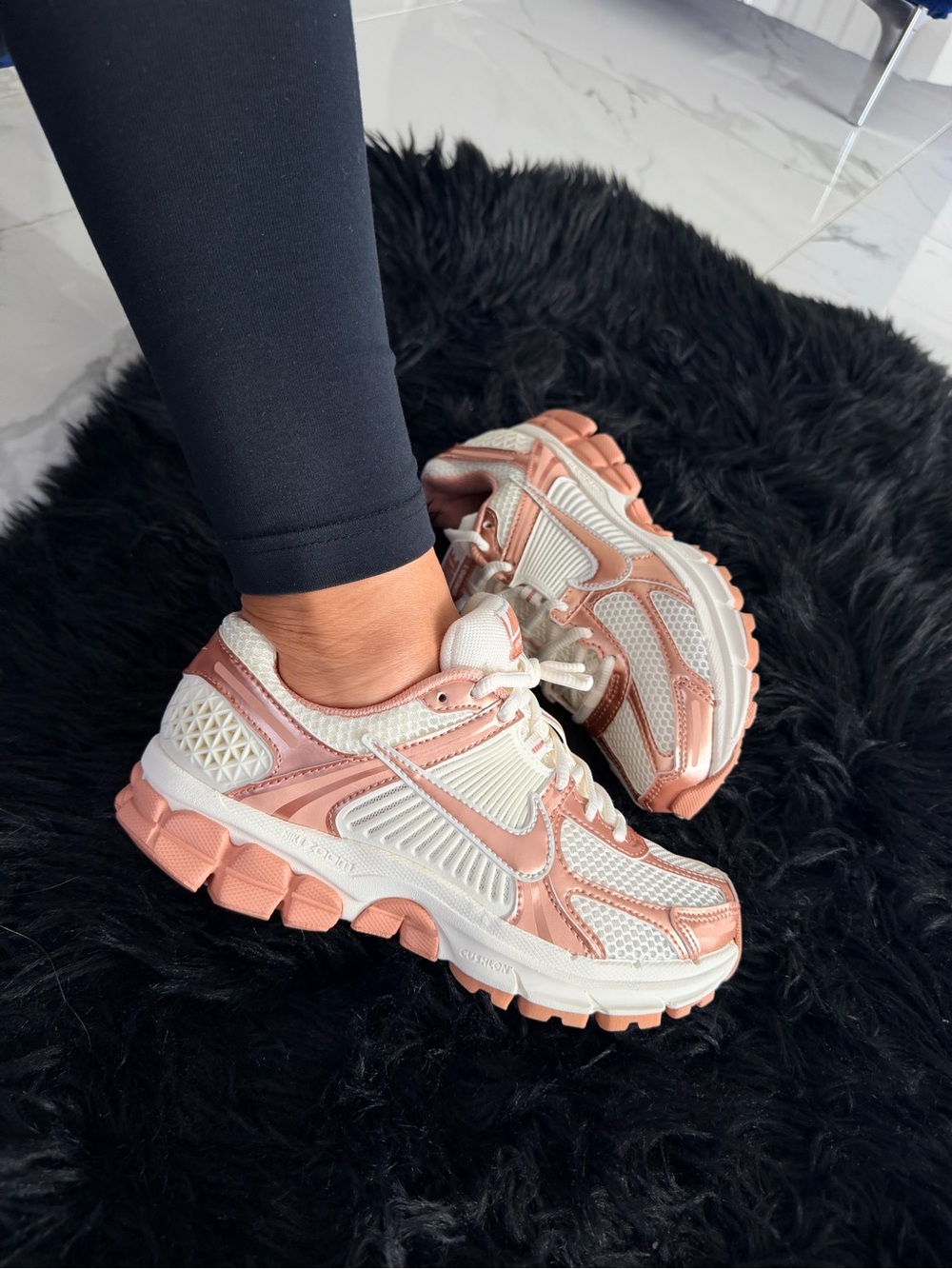 Nike Vomero 5